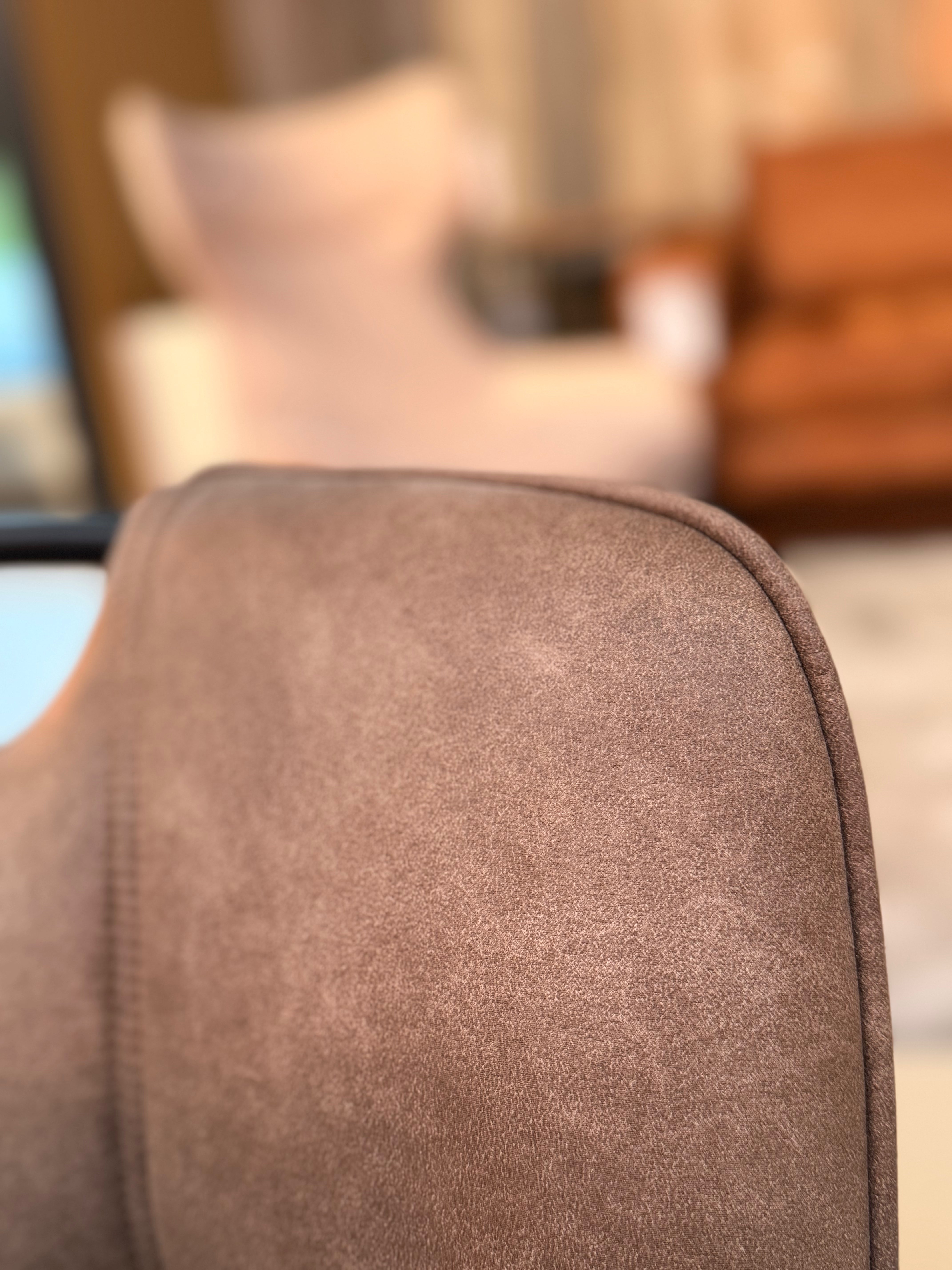 Eetkamerstoel Wessel - Brace 23 Beige - Microstof / Eetkamerstoel met parketwielen