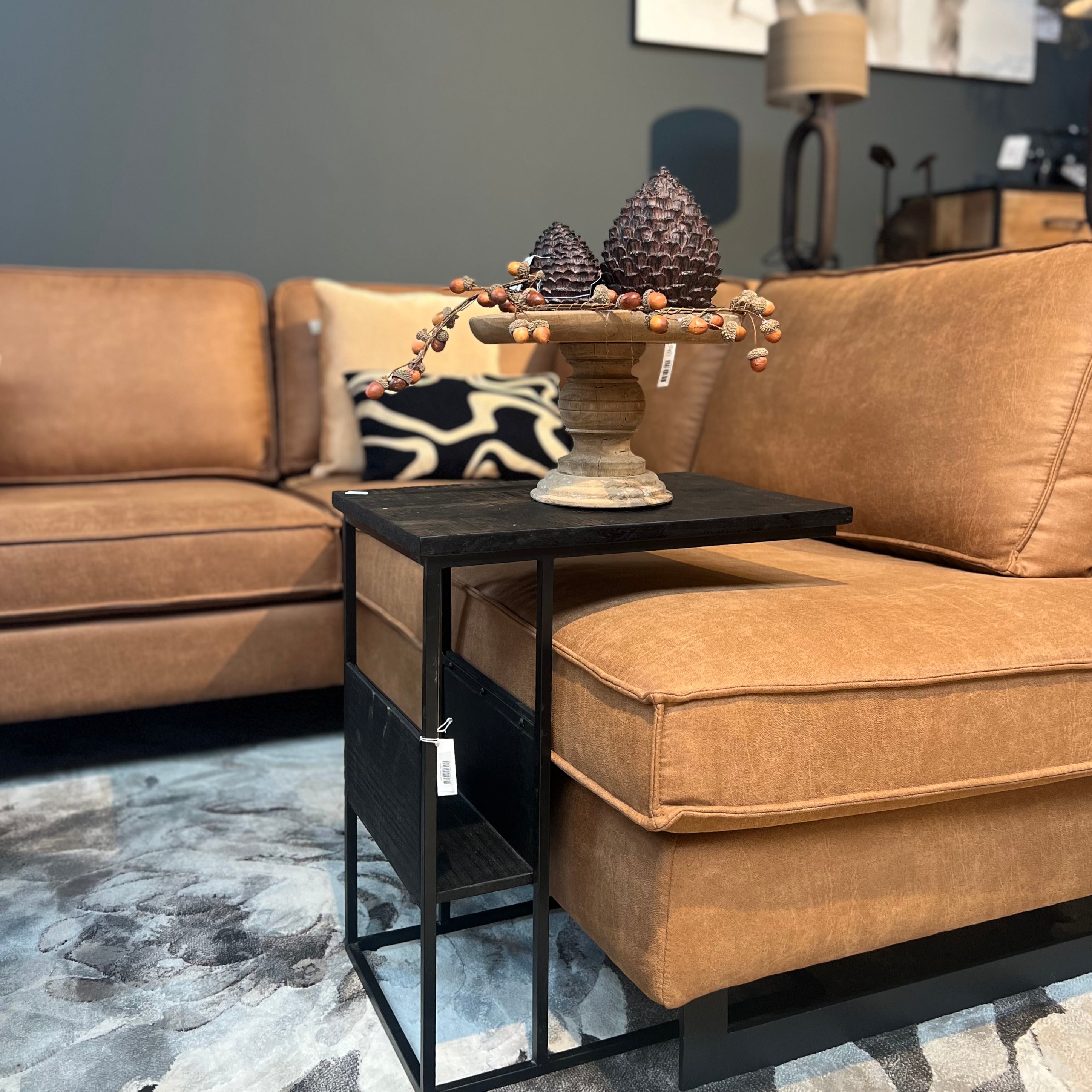 Laptoptafel met krantenbak -  Zwart - Mangohout  - Afgeprijsd