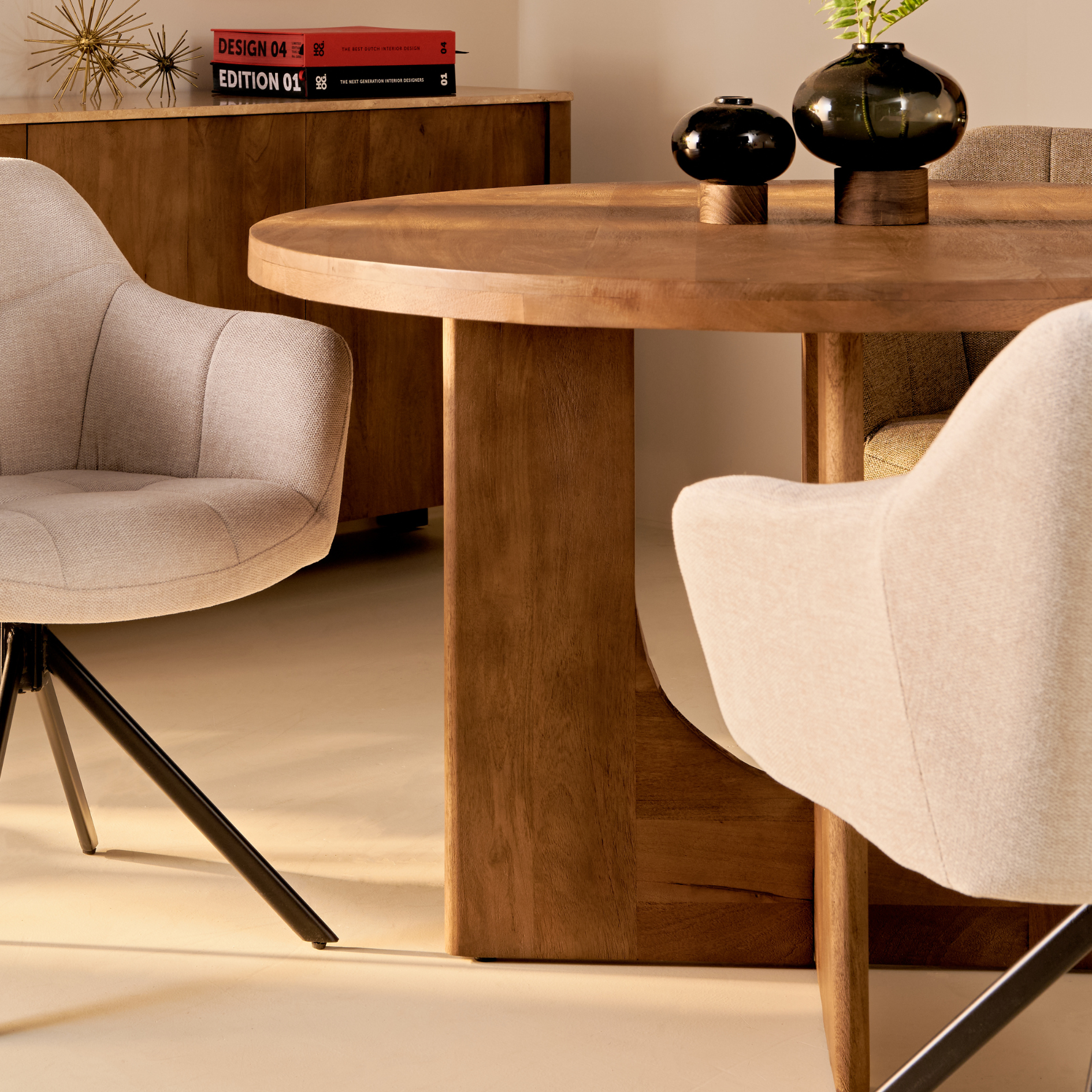 Nova Eettafel - Bruin Ø150cm