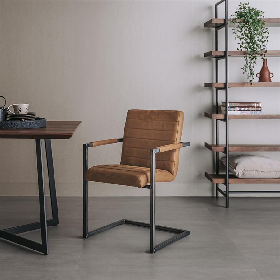Armstoel – Rocca – Bruin – Tower Living