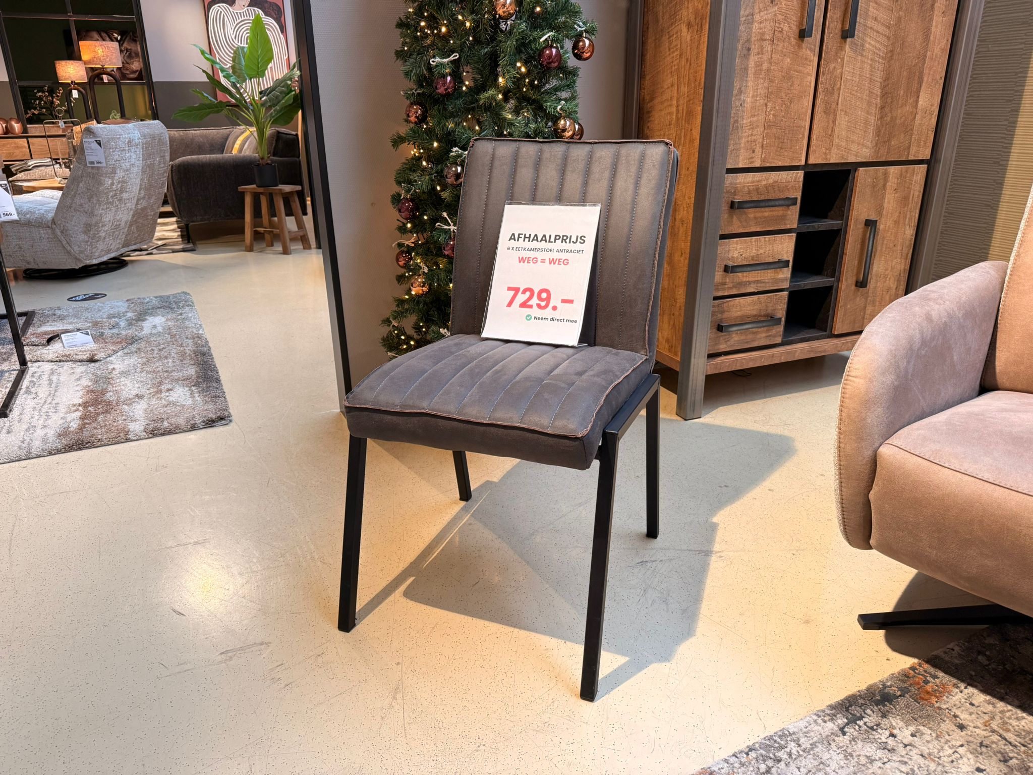 De Friese Meubeljongens