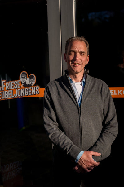Peter van De Friese Meubeljongens