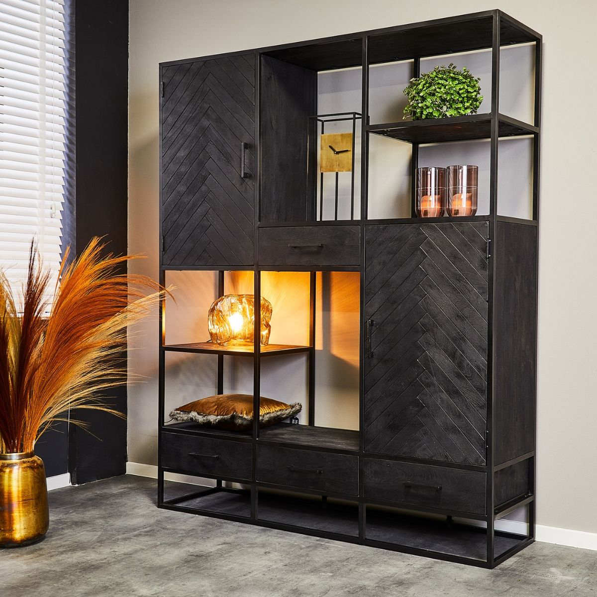 Vakkenkast New York Zwart Mangohout 160 cm