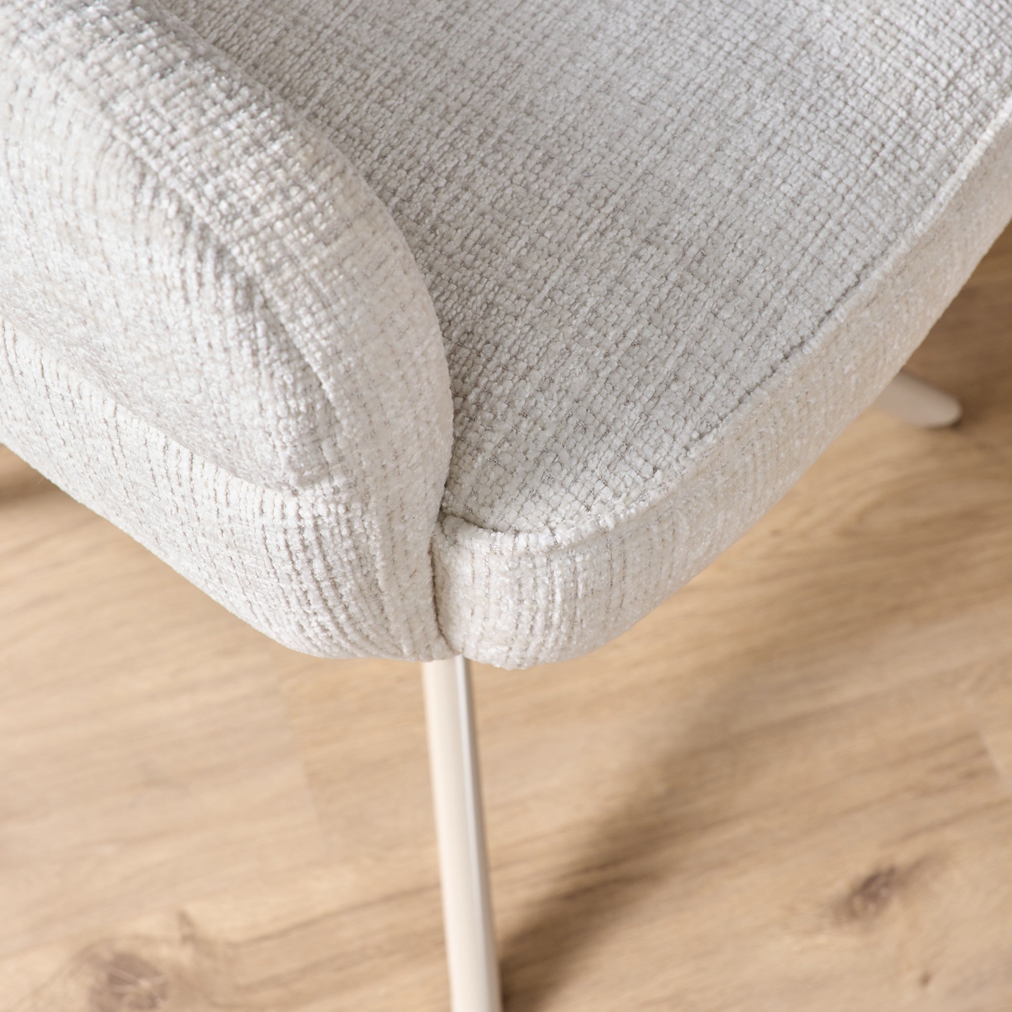 Draaibare eetkamerstoel Bella Off White Poot Zand