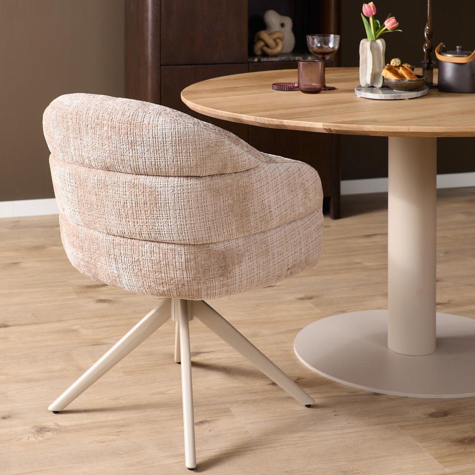 Draaibare Eetkamerstoel Bella Beige met Armleuning - detailfoto 1