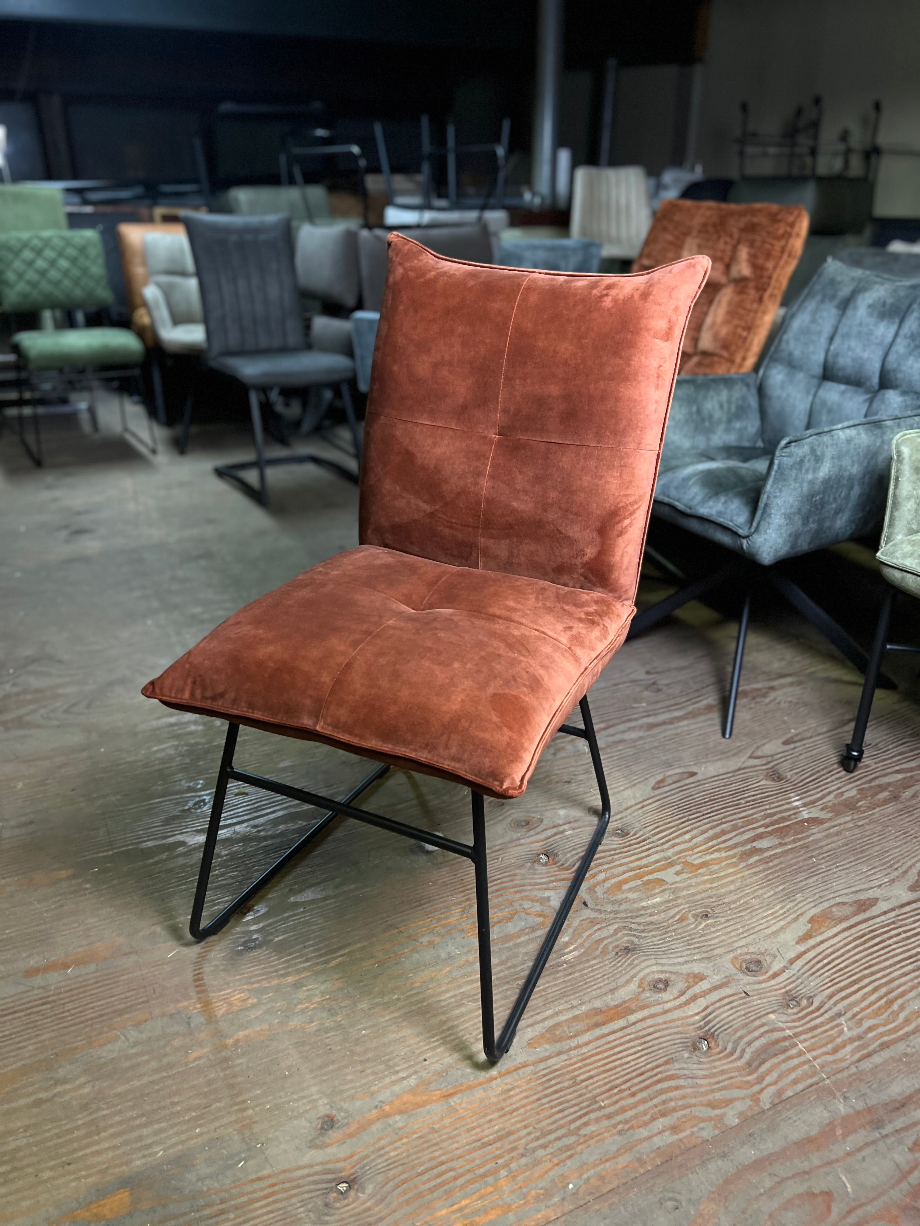 De Friese Meubeljongens