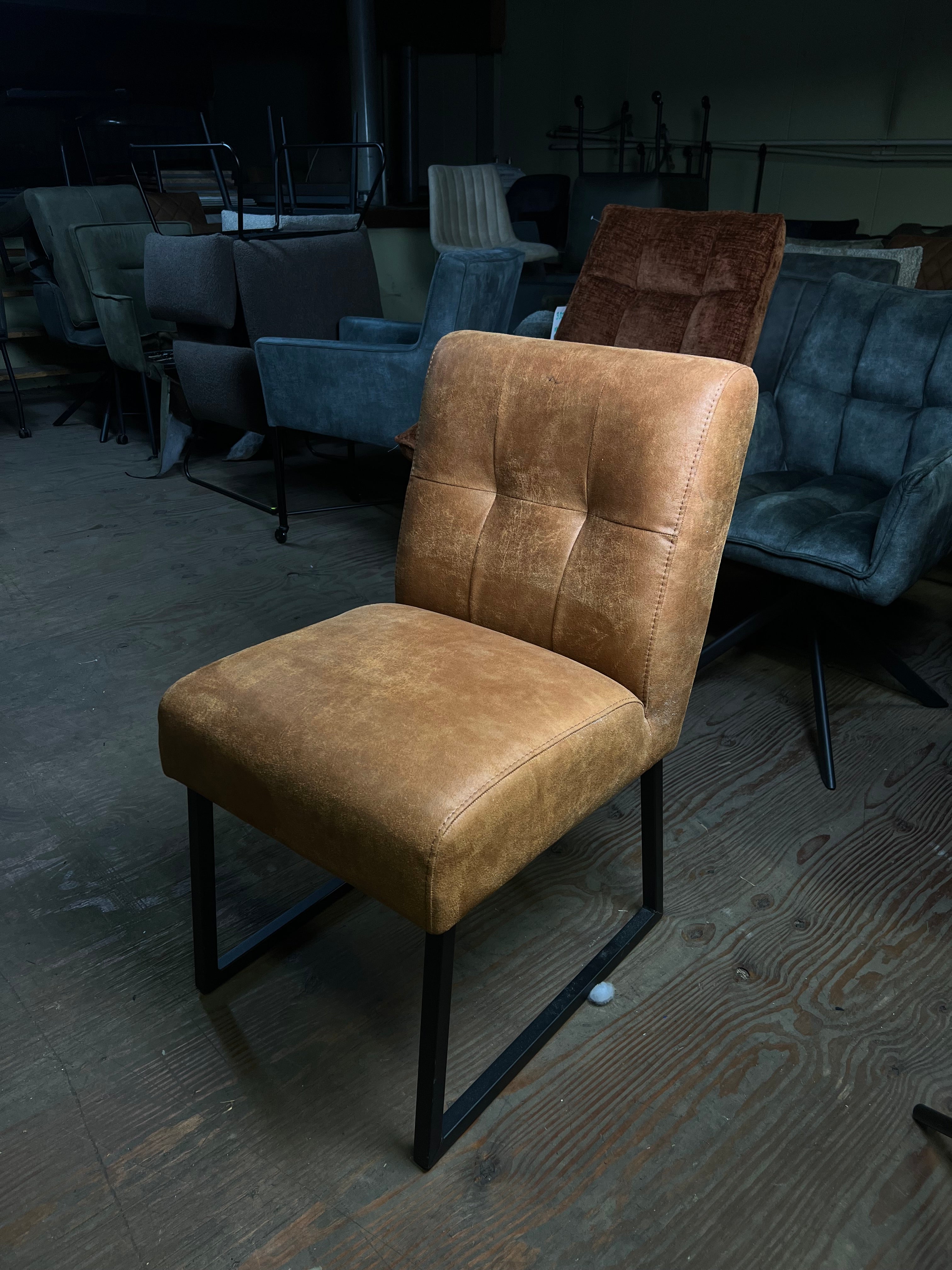 De Friese Meubeljongens