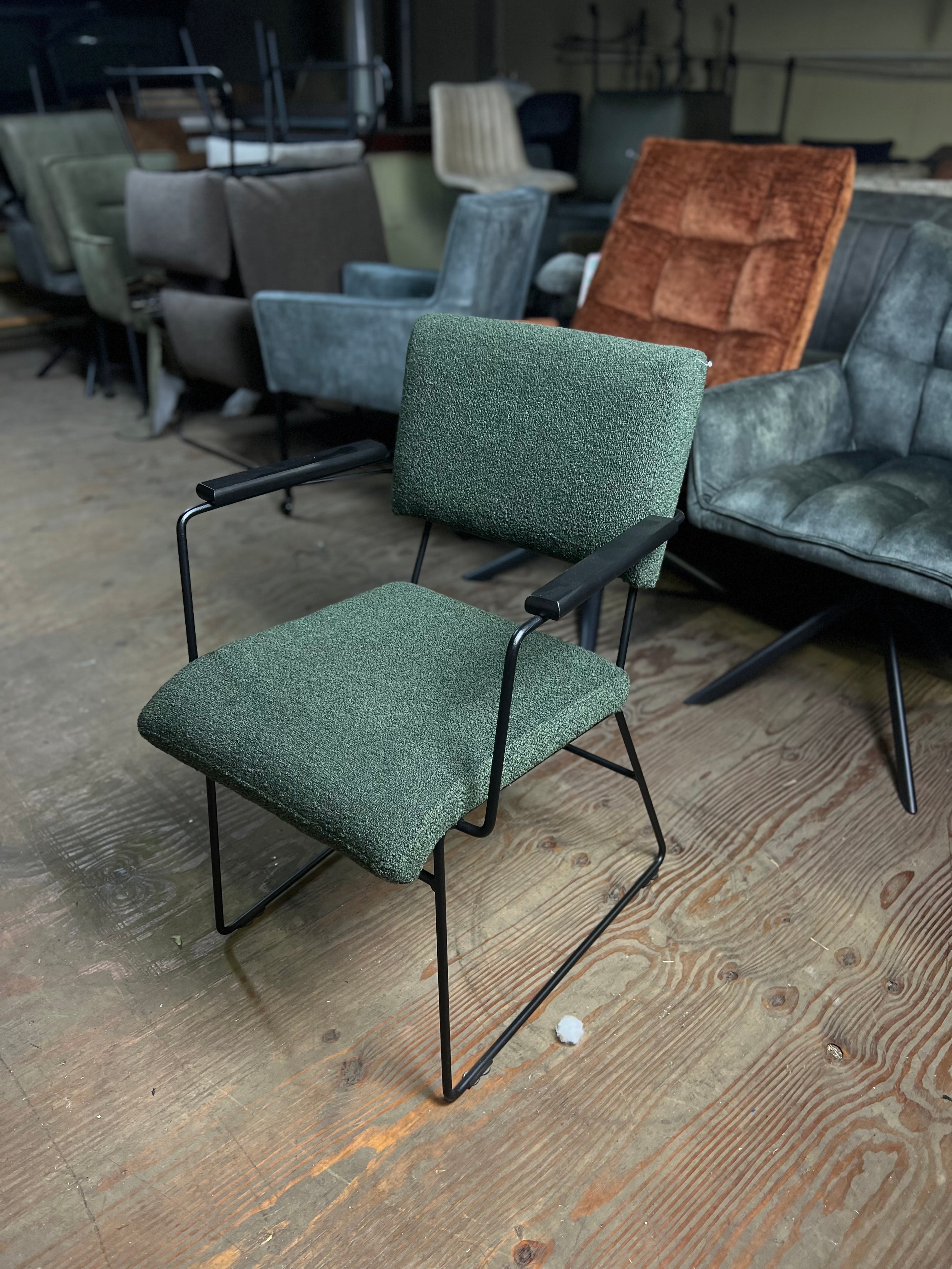 De Friese Meubeljongens