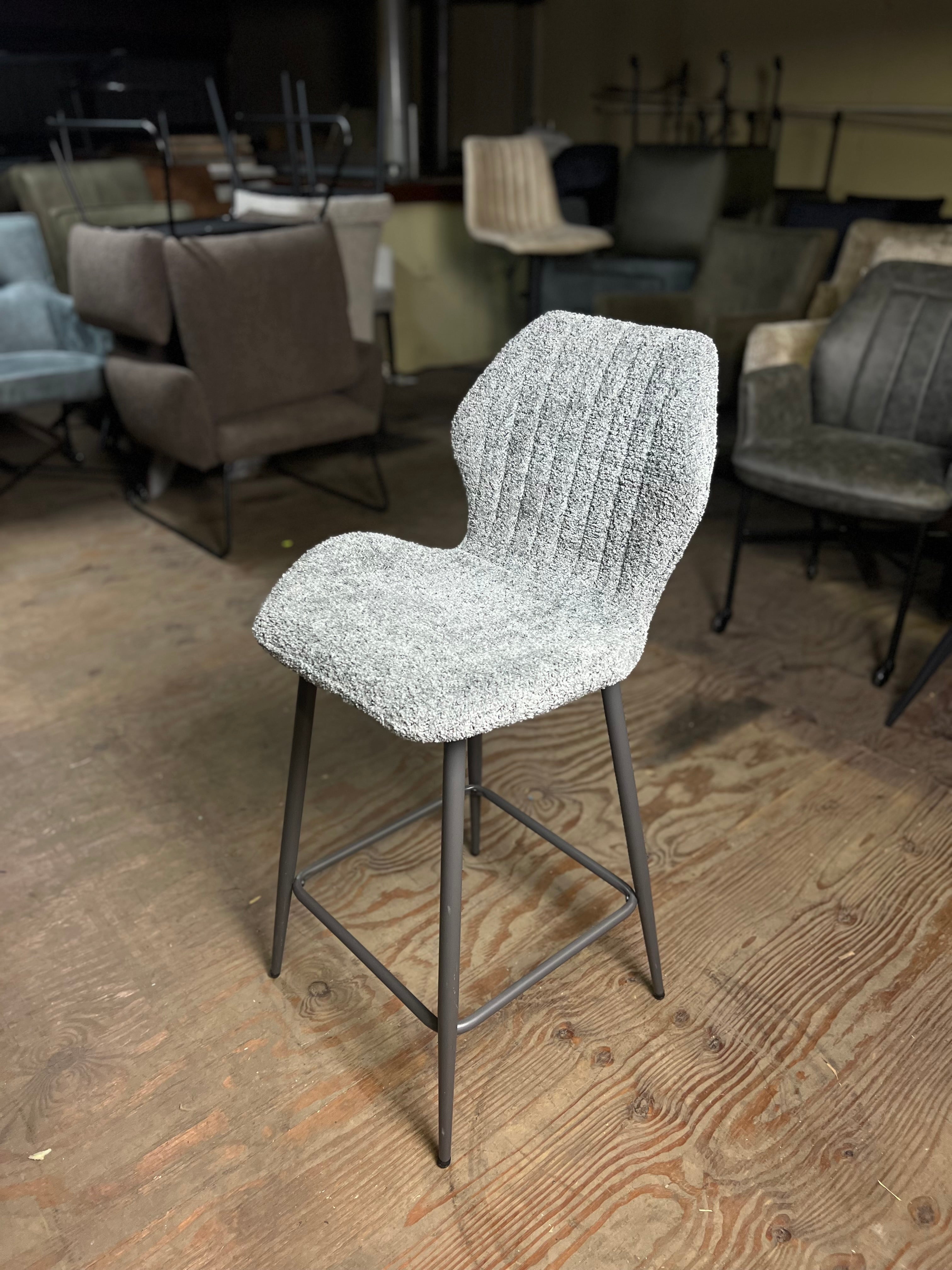 De Friese Meubeljongens