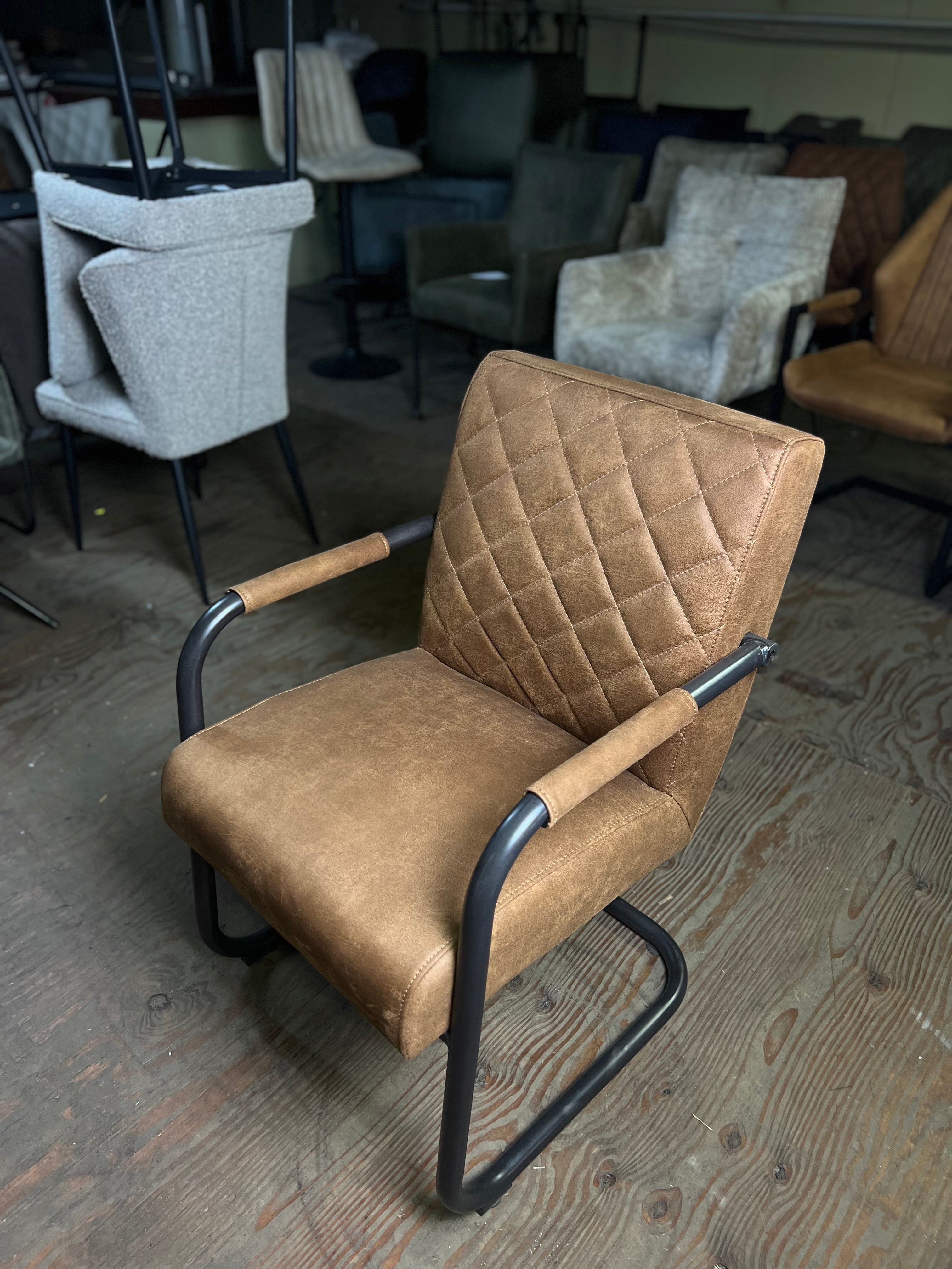 De Friese Meubeljongens