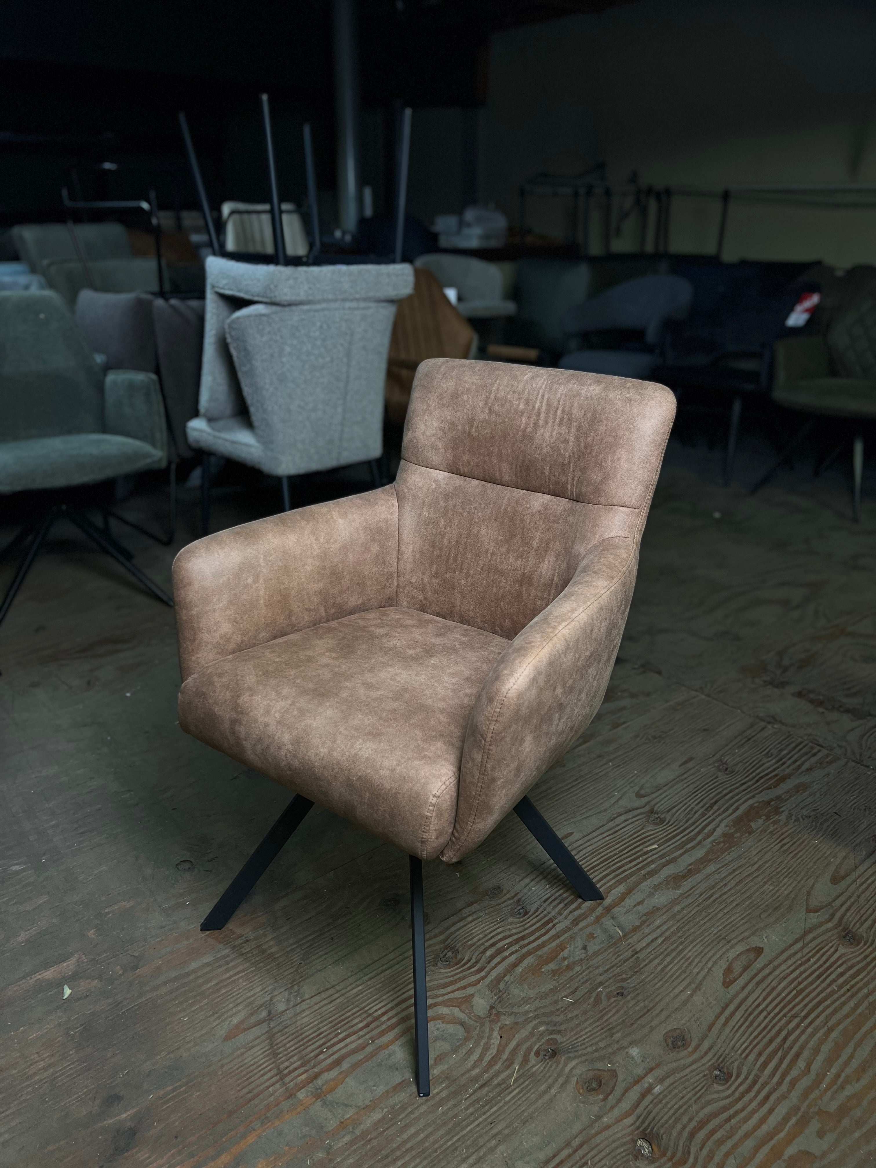 De Friese Meubeljongens