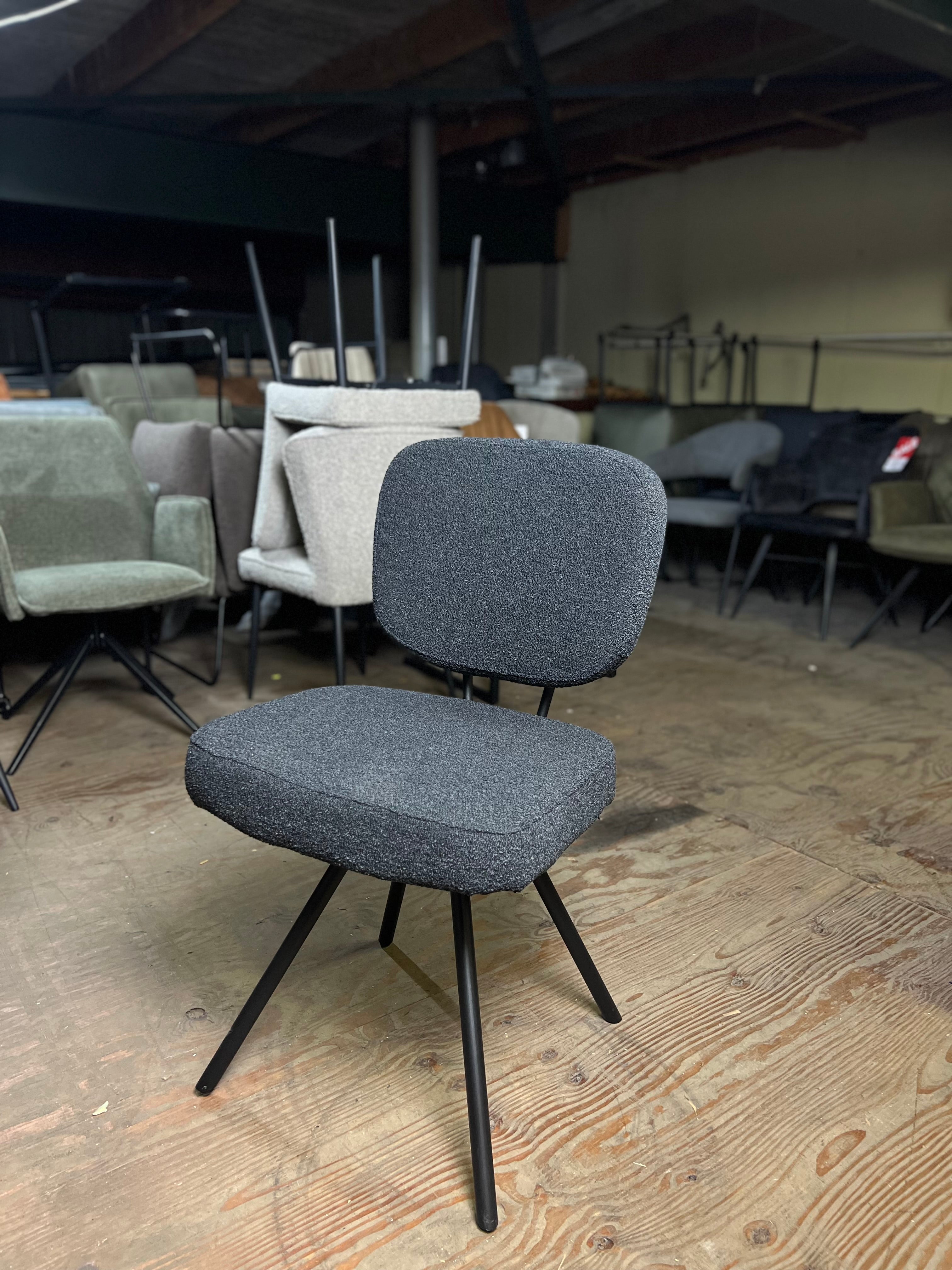 De Friese Meubeljongens