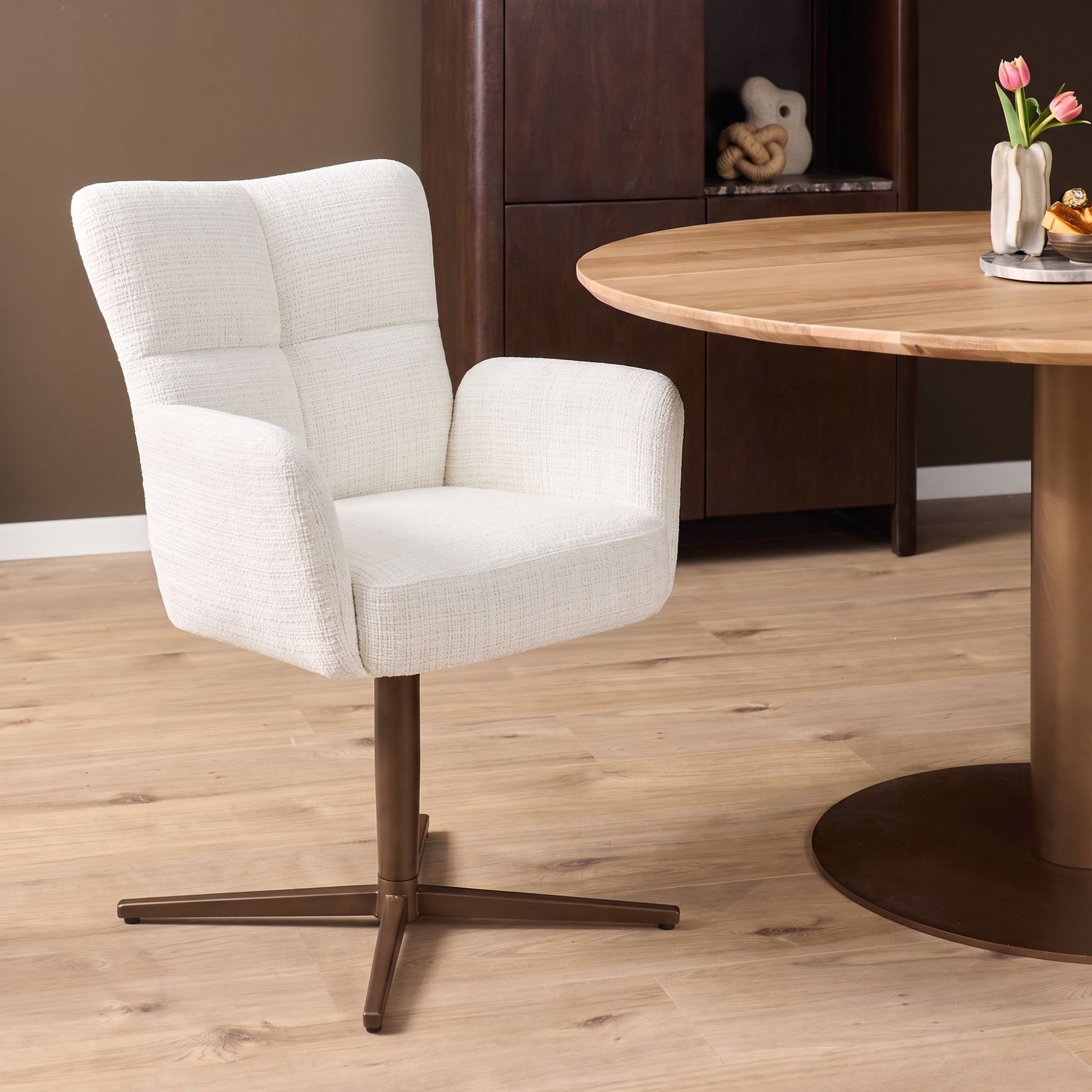 Isa Off-White met anodic brown poten
