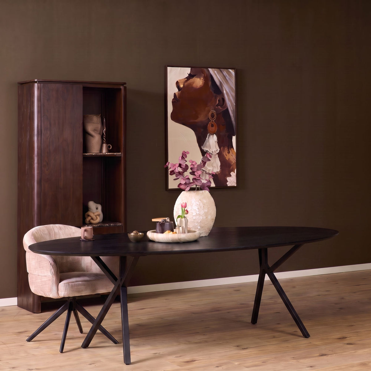 Ferris Ovaal 180 Zwart Y-poot Zwart