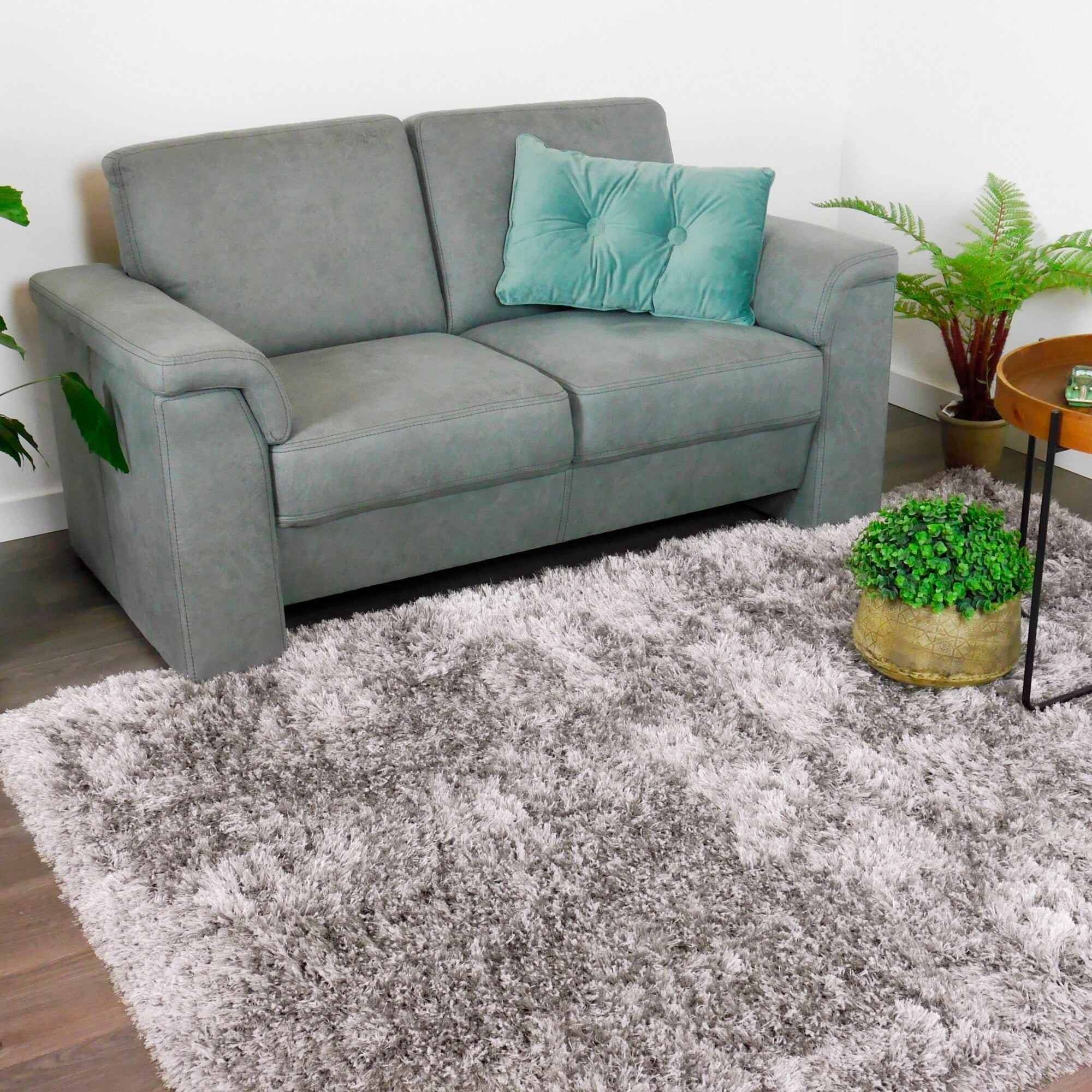 Vloerkleed Richmond Zilvergrijs in sfeervol interieur