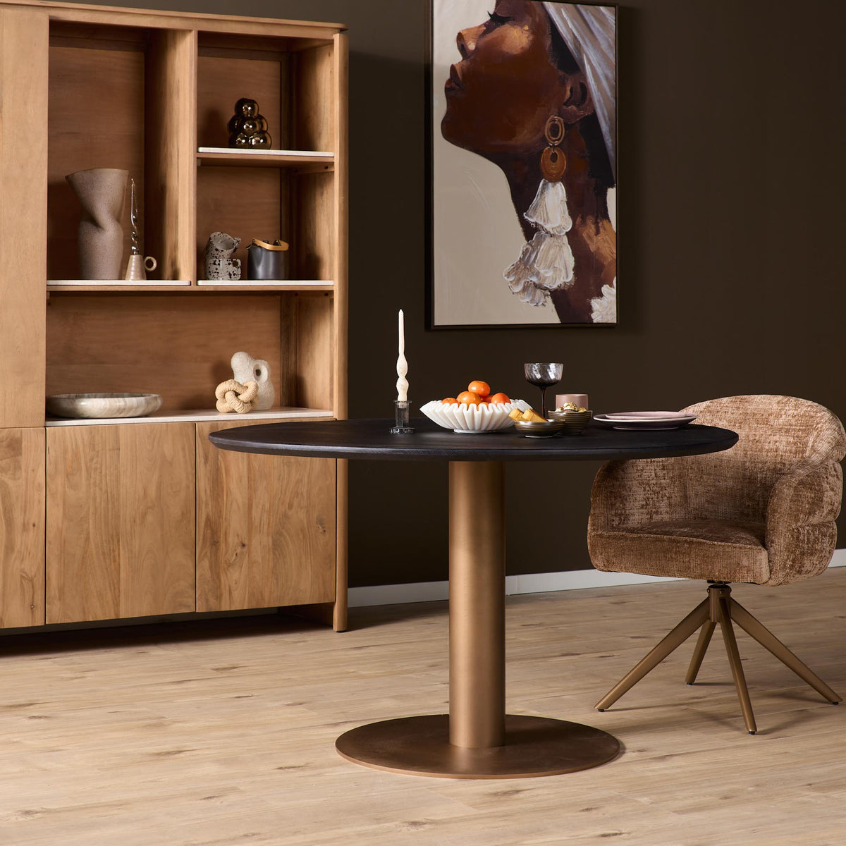 Eiken eettafel Ferris rond, blad zwart met kolompoot brons