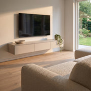 Sfeerfoto: TV-meubel Casa laag met 3 lades (180 cm) in een moderne woonkamer