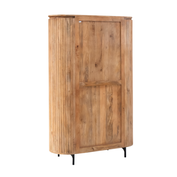 Detail verticaal lattenpatroon van Wandkast Solana in naturel mangohout